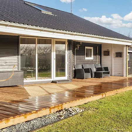 Holiday home 6 Person In Tarm-by Traum Tarm